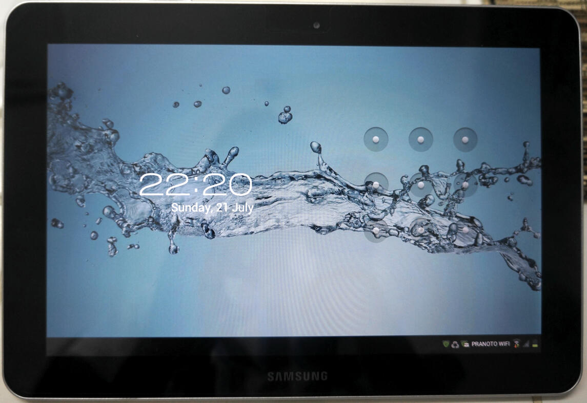 Superb Samsung GALAXY Tab 10.1 Wi-Fi 3G P7500 64GB EPIC RARE condition
