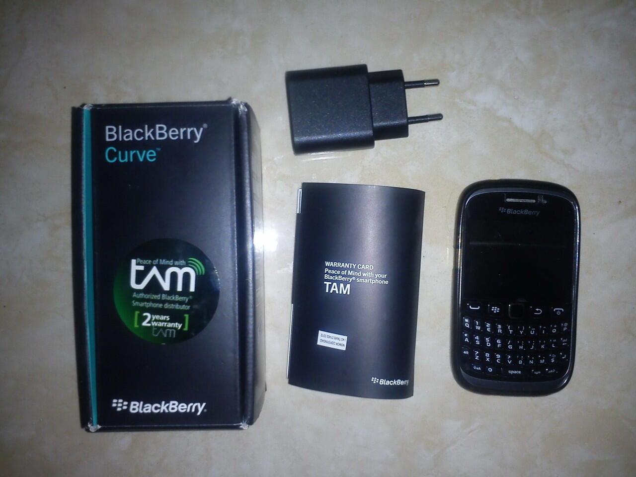 WTS Blackberry Curve 9320 aka Amstrong Kondisi sangat muluss BANDUNG