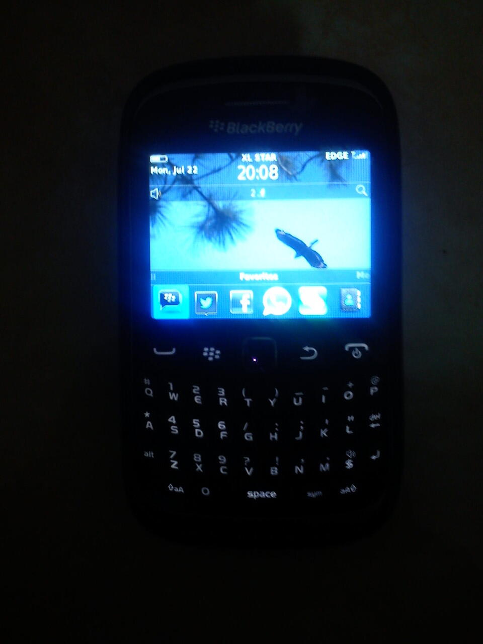 WTS Blackberry Curve 9320 aka Amstrong Kondisi sangat muluss BANDUNG