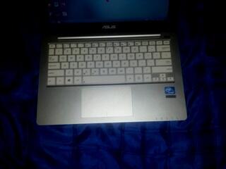 Asus UltraBook X201 Tipis Setipis Harganya.