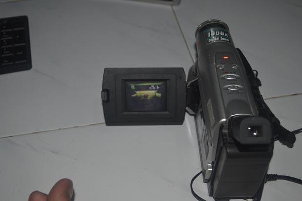 DIJUAL HANDYCAM JADUL JVC GR-SXM201AG MURMER
