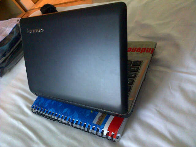 WTB Laptop Lenovo Z360 Ideapad murah BU