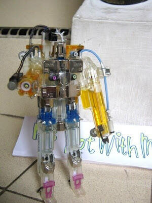 ROBOT TRANSFORMER DARI KOREK GAS