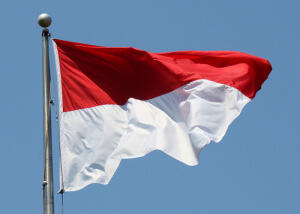 Bendera Mana Yang Lebih Dulu, Indonesia, Monaco ataukah Polandia?