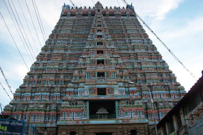 10 Candi Yang Paling Menakjubkan Di Dunia