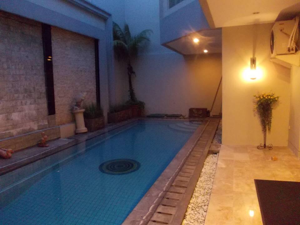 Rumah Mewah di Pondok Indah