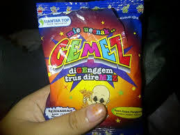 Mainan dan Makanan yang sering kalian beli saat kecil
