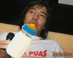 wuih ! poster klasik mickey mouse laku terjual hampir Rp 1 miliar