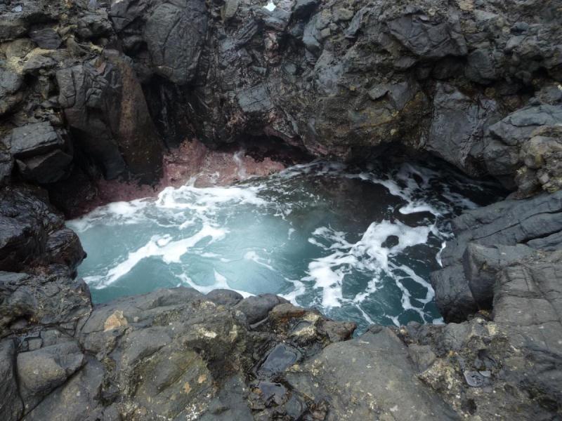 Teluk Kiluan Lampung yang Indah nan Mempesona 