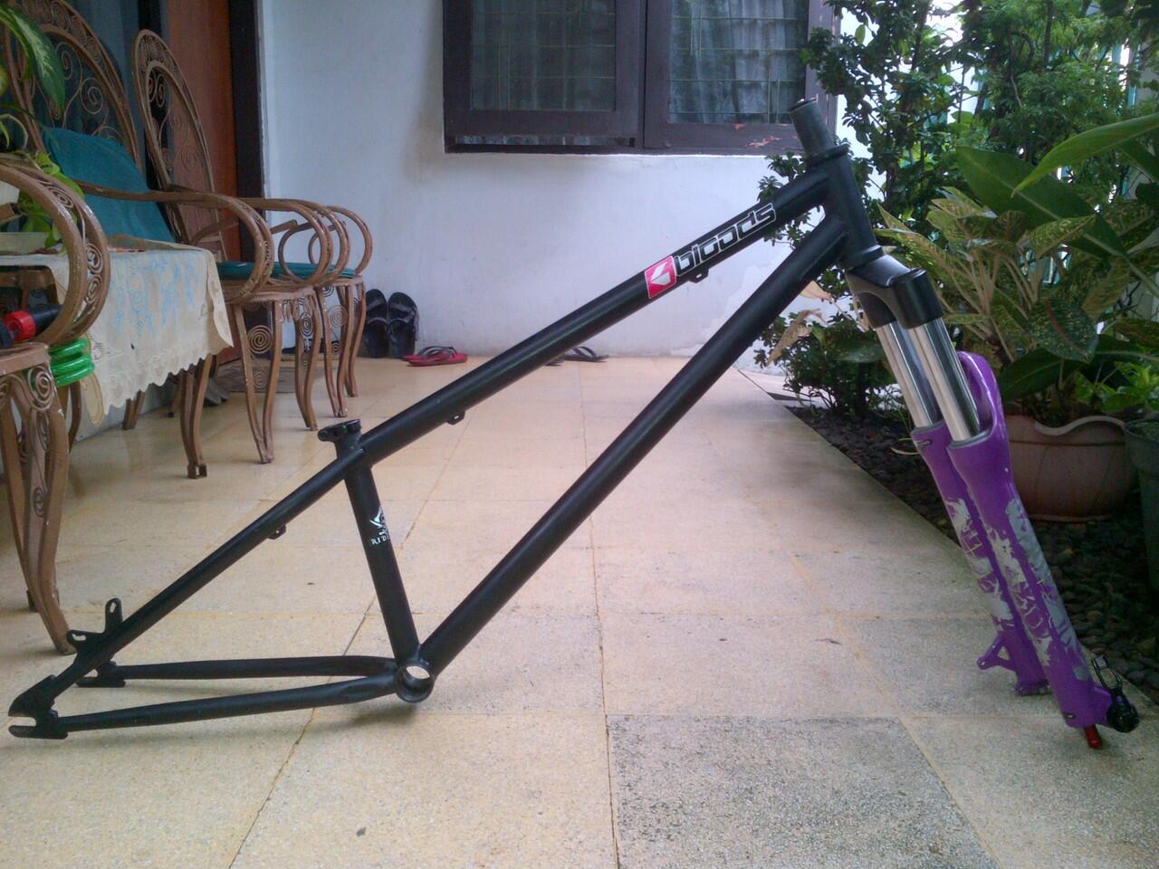 Terjual Frame  sepeda  dirt  jump street babah bikes  co 2013 