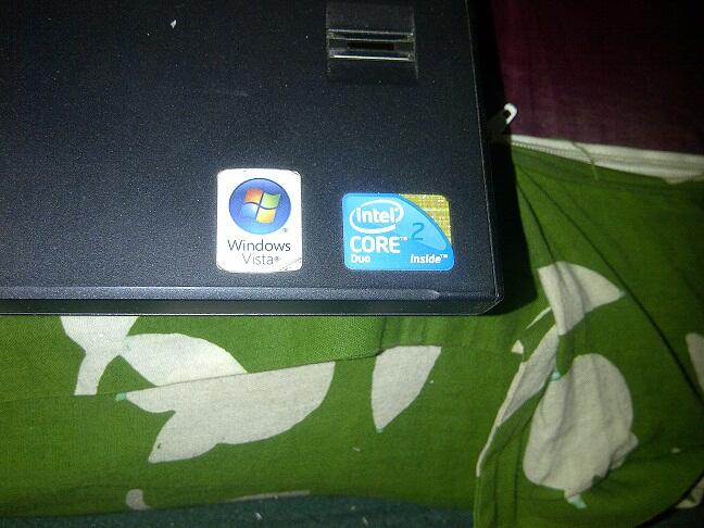 laptop DELL vostro 1320 hitam manis