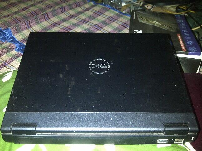 laptop DELL vostro 1320 hitam manis
