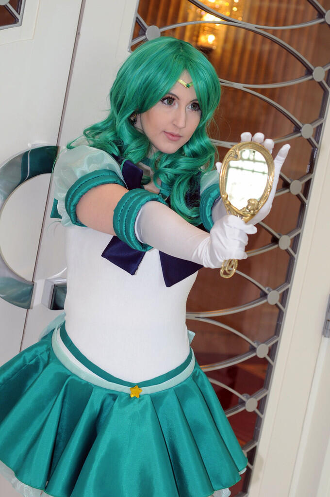 The Best Sailor Moon Cosplay Versi Ane (Bening Inside No BB)