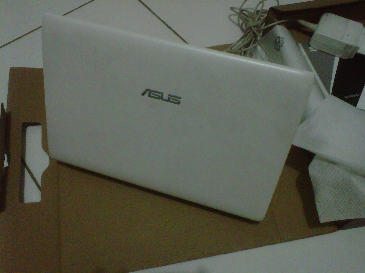 jual netbook Asus Eee PC 1025C White N2800 2GB 320GB FULLSET garansi panjang