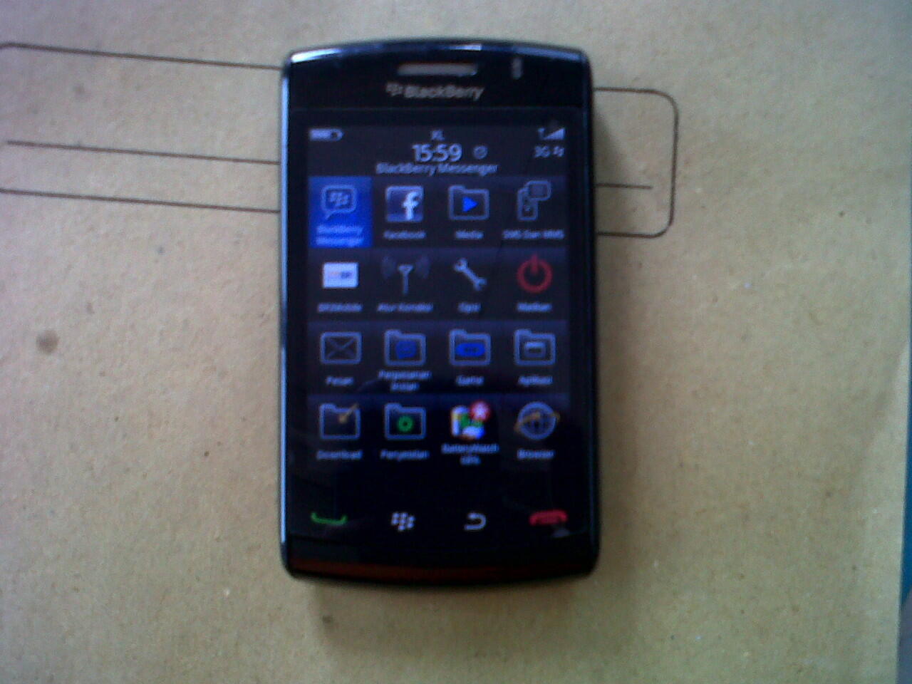 BLACKBERRY STORM 2 9550 (ODYN) JUAL CEPATTT BANDUNG!!!