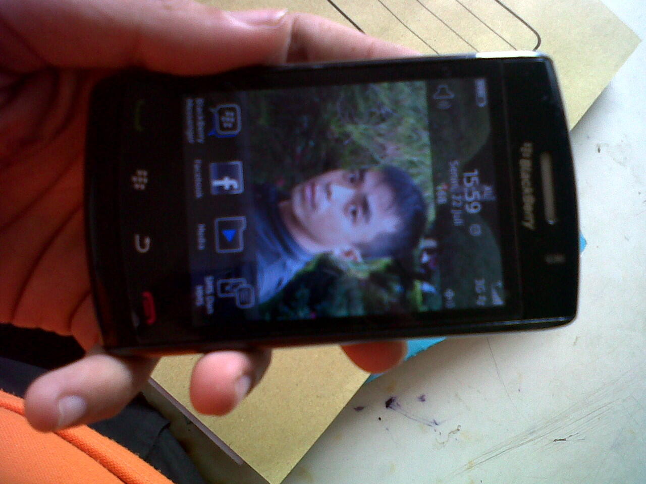BLACKBERRY STORM 2 9550 (ODYN) JUAL CEPATTT BANDUNG!!!