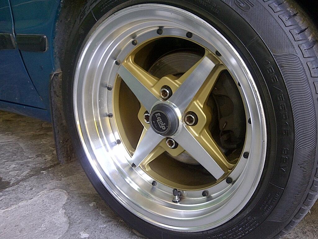 Terjual VELG  MOBIL  R15 EQUIP 01 LEBAR  8 RATA ET 10 KASKUS