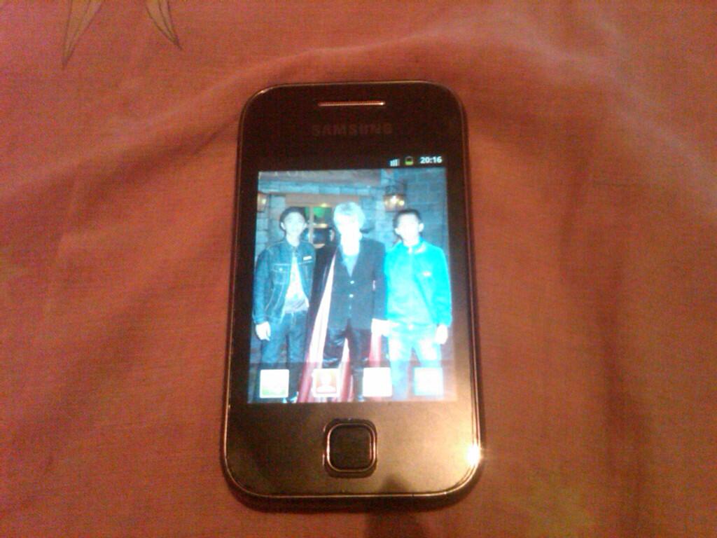 SAMSUNG GALAXY Y