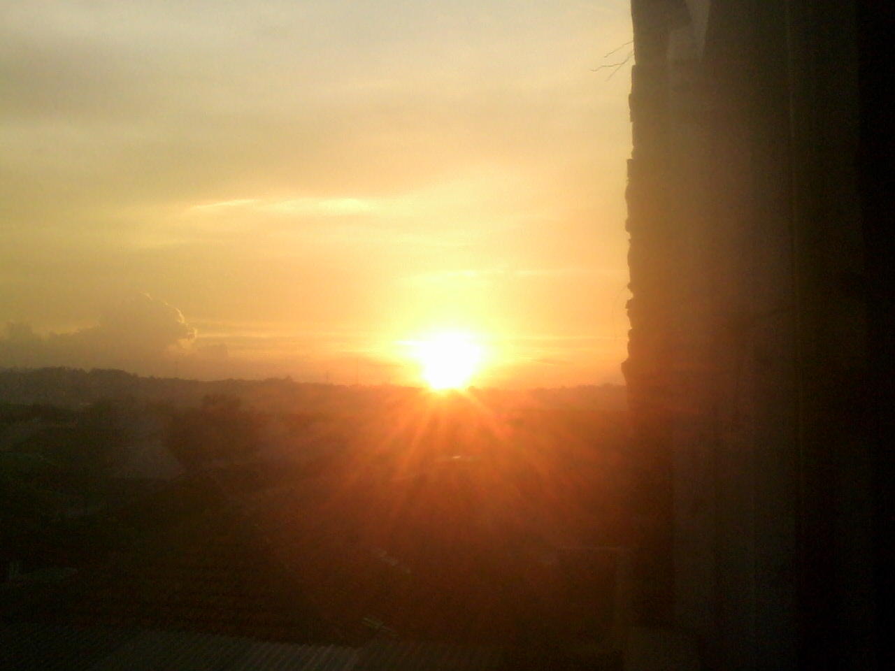 Sunset di samping Kos - kosan