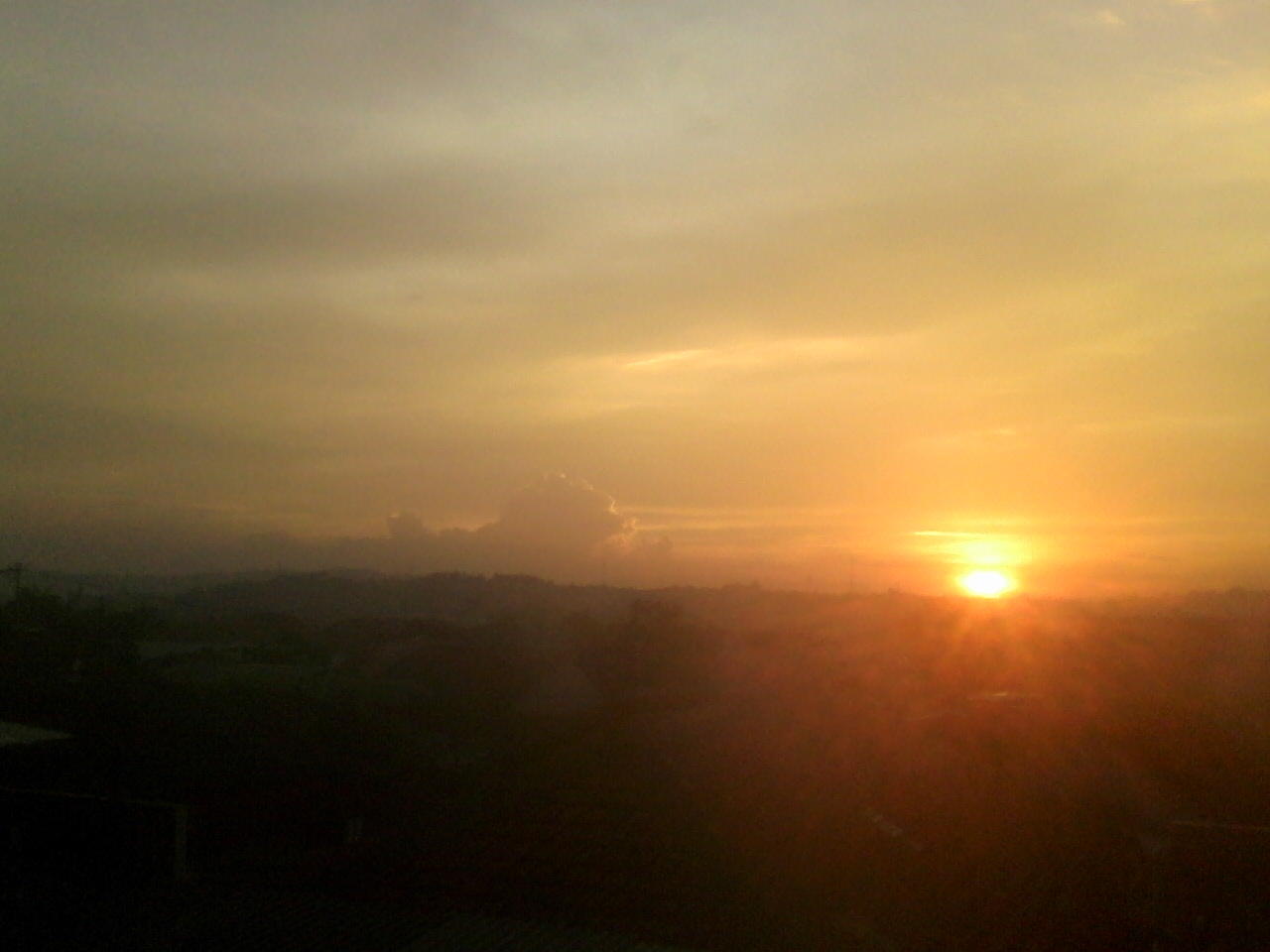 Sunset di samping Kos - kosan