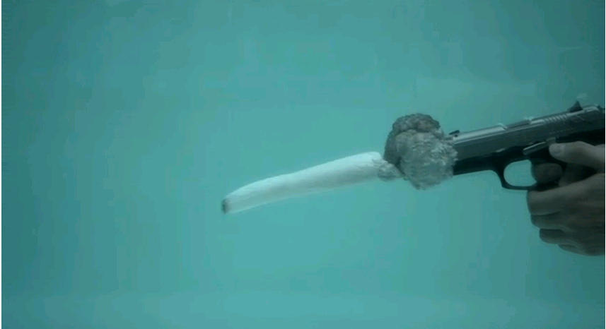 Slow Motion Peluru Dalam Air