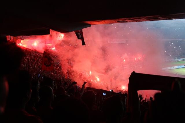 Foto-Foto Fans Liverpool ketika di GBK! Salut gan!