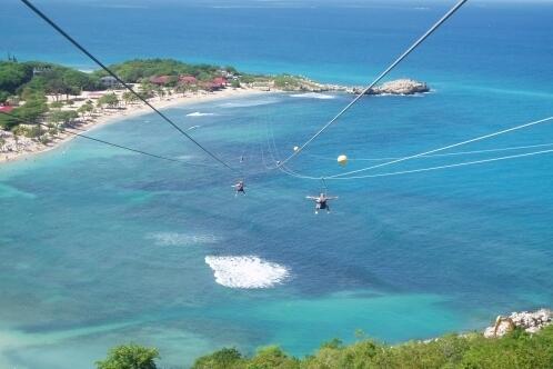 5 Flying Fox Terekstrim dan Seru di Dunia