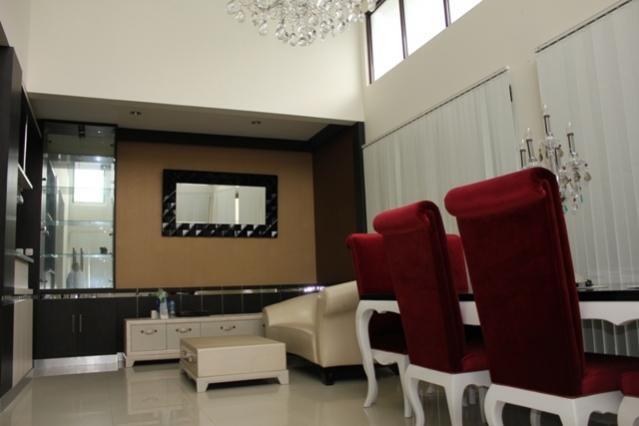 RUMAH ISTIMEWA DI SENTUL CITY