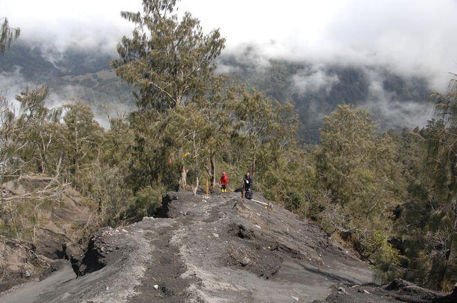 Foto-Foto Keindahan Mahameru, Puncak Abadi Para Dewa