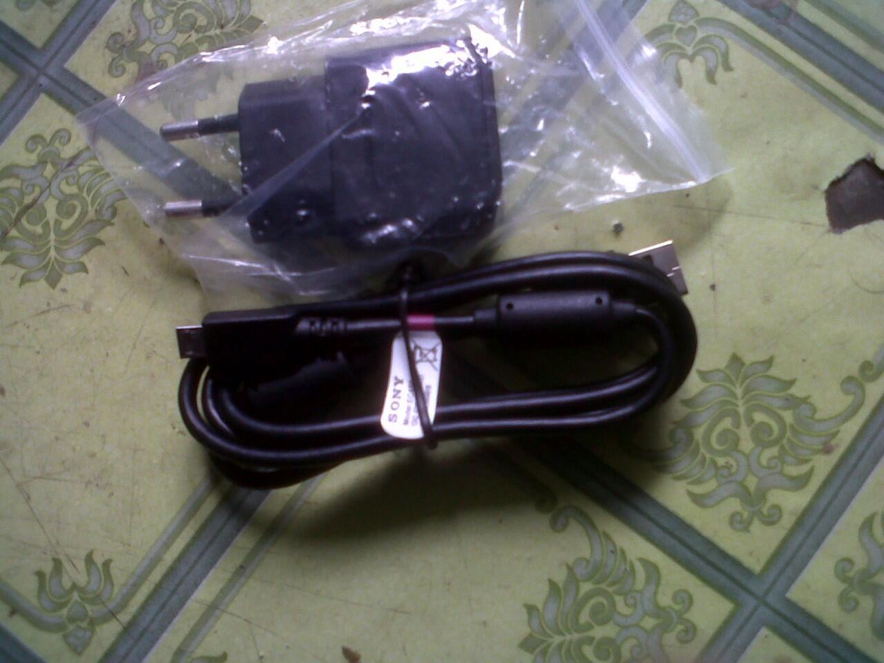 Jual Charger Sony Experia + Kabel Data 100% Original (Solo-Jogja)