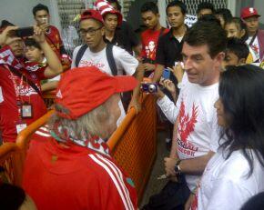 Kisah Paul Cumming menonton the reds di GBK