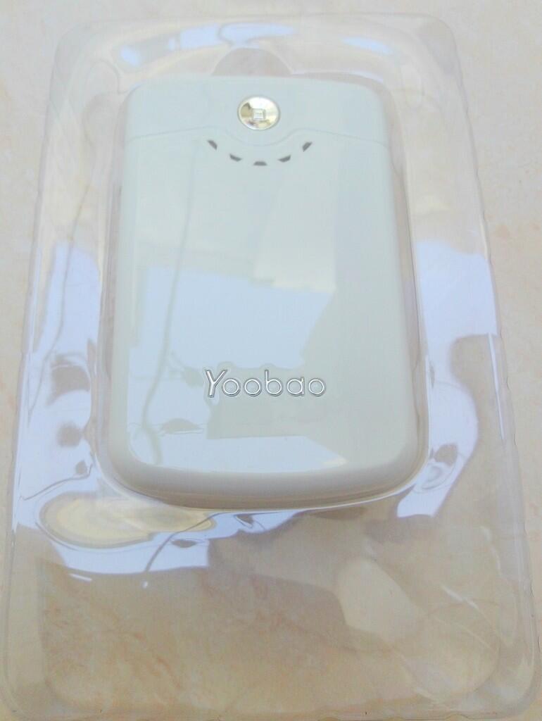 Power bank Yoobao 11200 mah. Baru dan bergaransi + senter