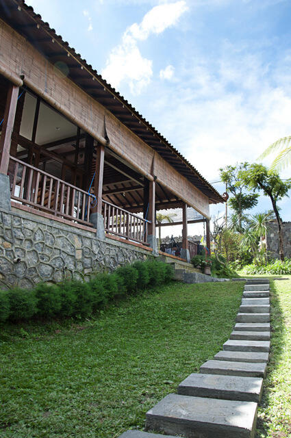 Disewakan - Villa Keluarga - Modern Joglo with Pool di Batu - Jatim