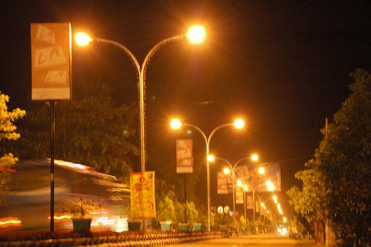 motor alay berlampu HID/LED :mads