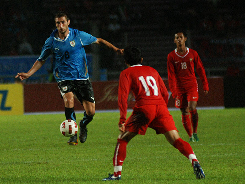 Kumpulan Foto Team Sepakbola/Pemain Dunia Yang Pernah ke Indonesia