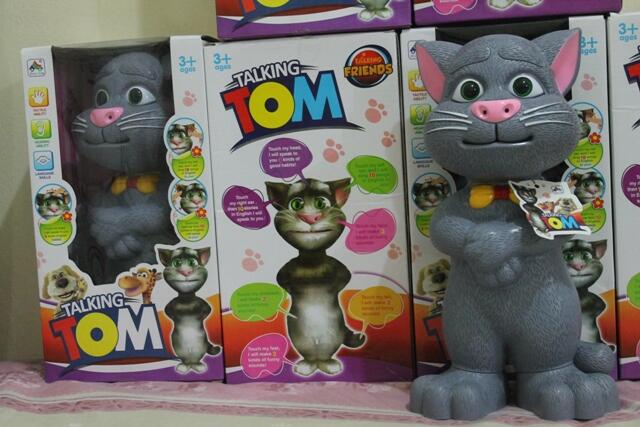 Talking Tomcat Telling Story Bahasa Inggris