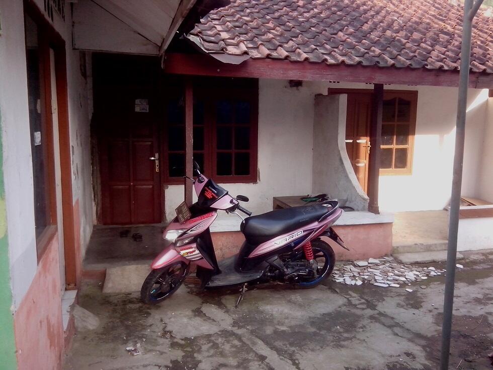 ** OBRAL ** TANAH PINGGIR JALAN + KONTRAKAN (3 PINTU) DI PEMDA CIBINONG BOGOR