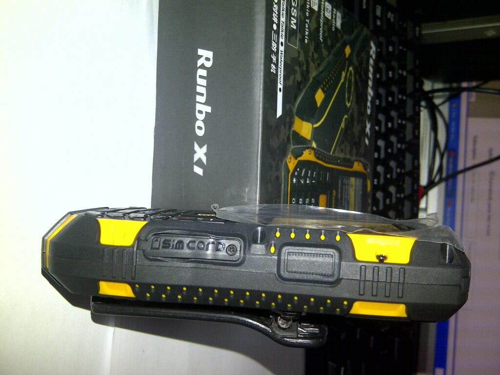 Handphone Outdoor antik RUNBO X1.cocok buat trabas,offroad,yang berjiwa adventure.
