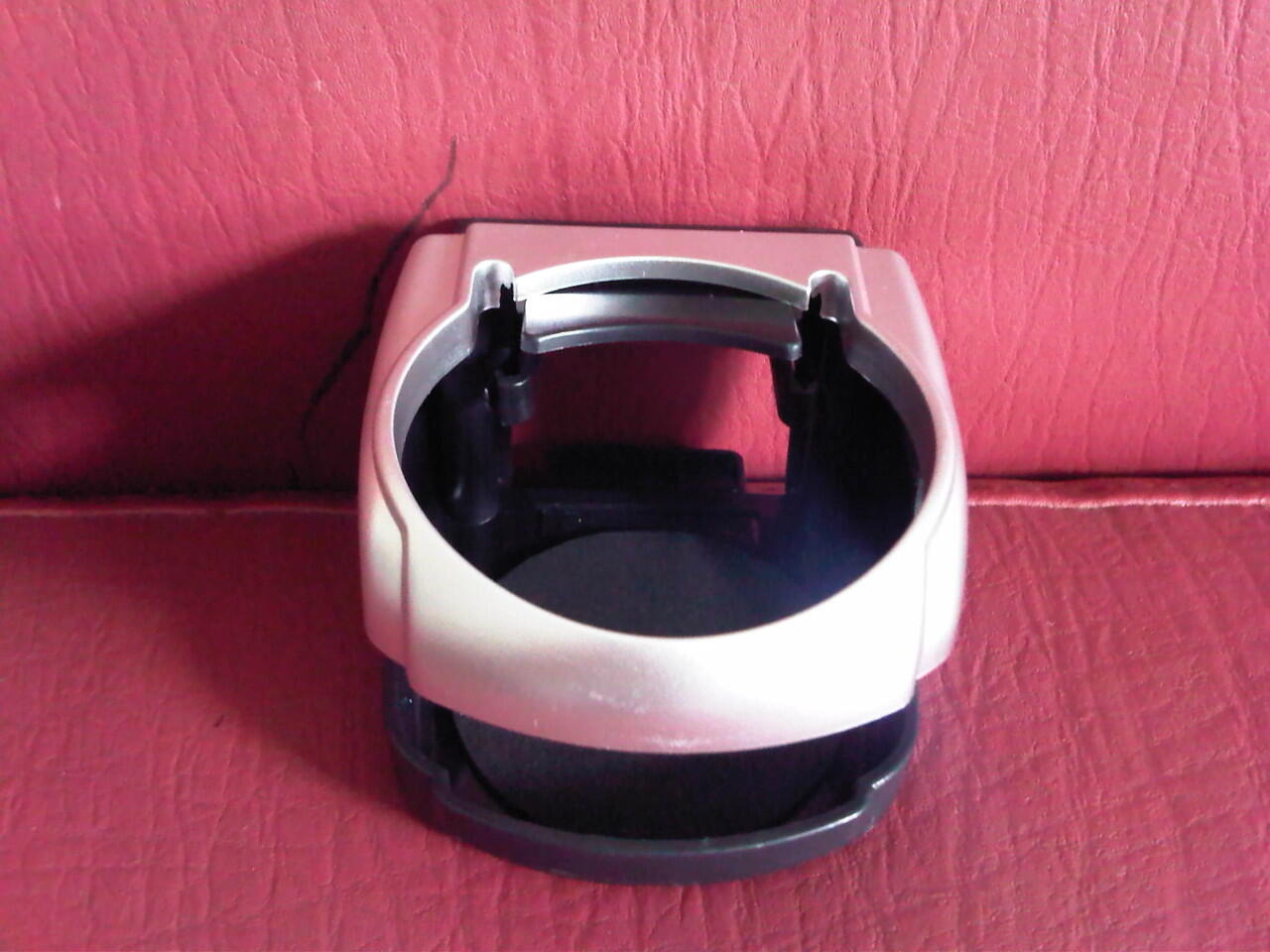 DIJUAL TEMPAT GELAS DIMOBIL