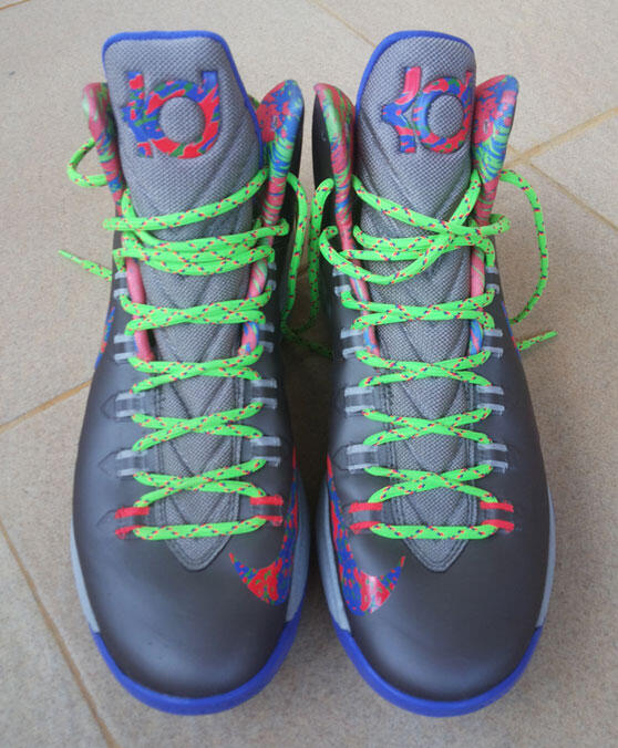 WTS: Kevin Durant V Shoes (SPLATTER / NERF - Original)
