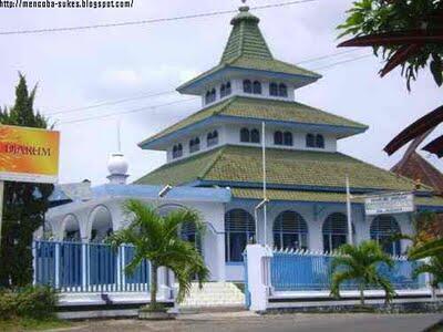 Mukjizat, Masjid-Masjid Ini Selamat Dari Musibah Besar