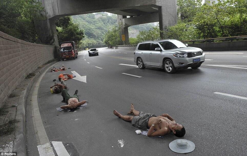 Ada yang lebih nekat dari mereka?