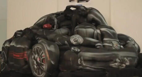 Belasan Wanita Cantik Berubah Jadi Mobil...,keren gan..,!!!