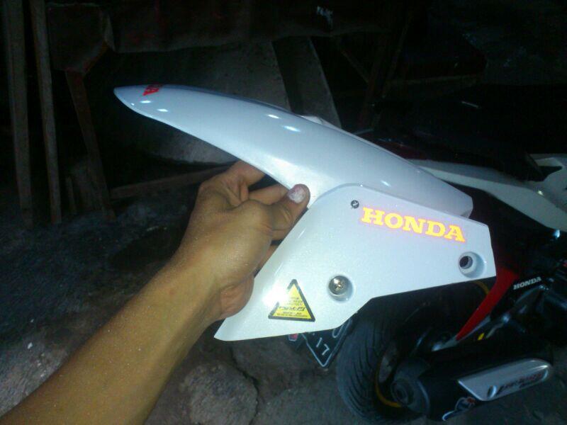 Terjual Jual spakbor  kolong  hugger vario  125  bandung 