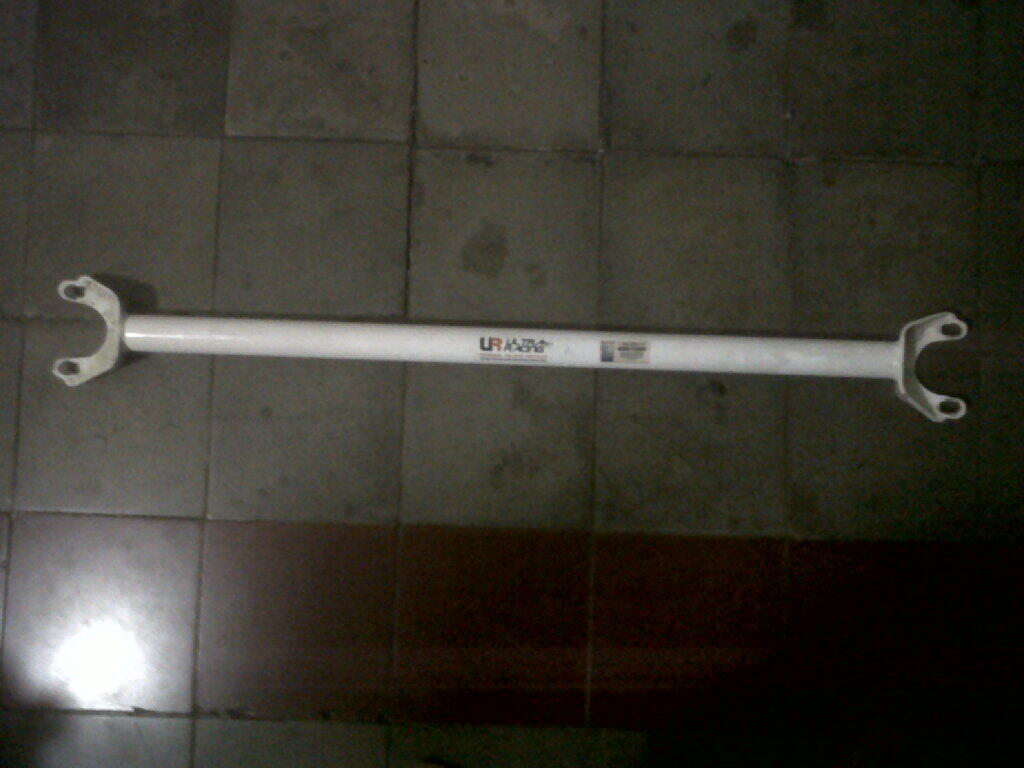 strut bar ultra racing nissa cefiro a31