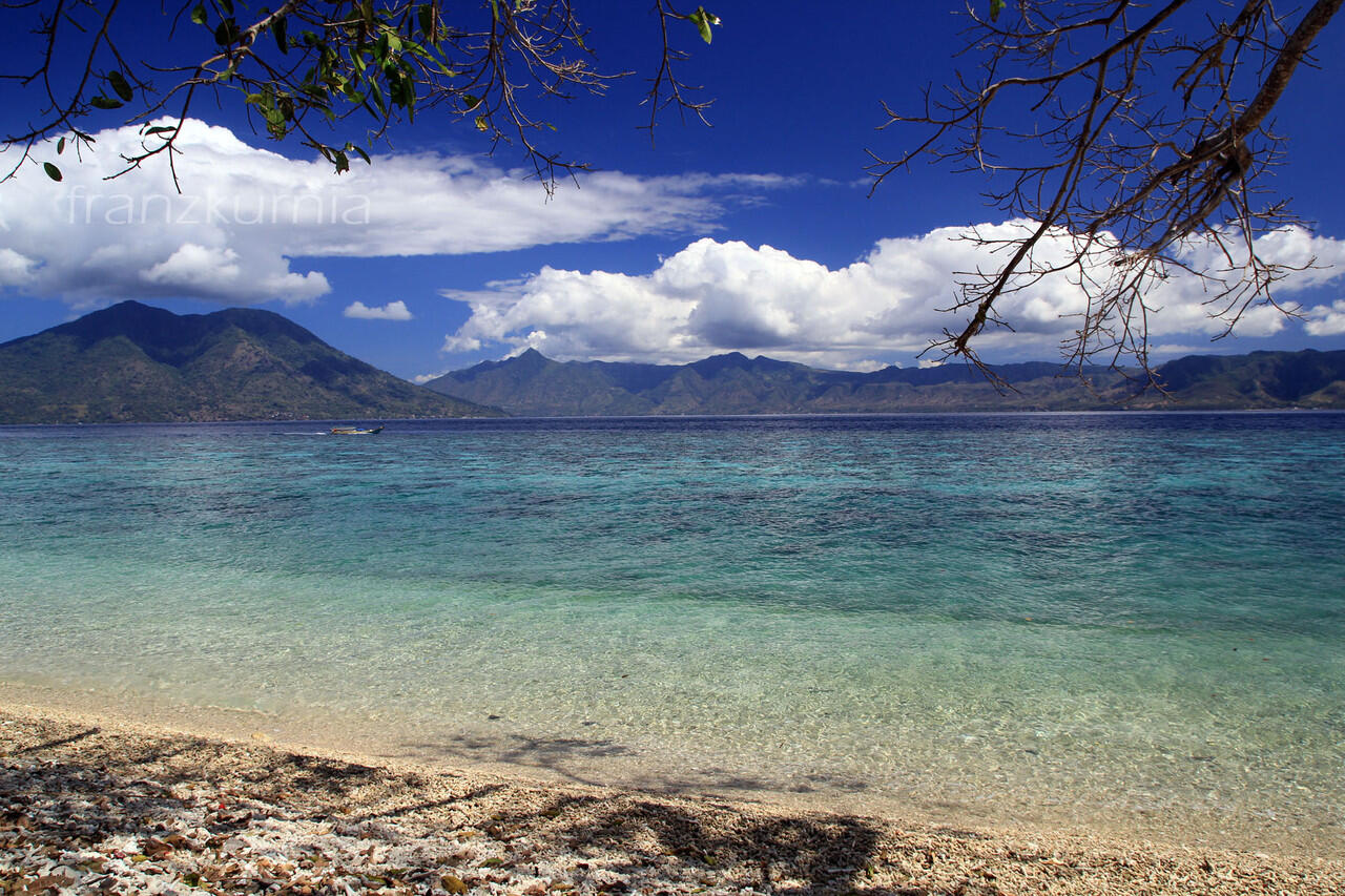 Pesona Bahari Kabupaten Alor