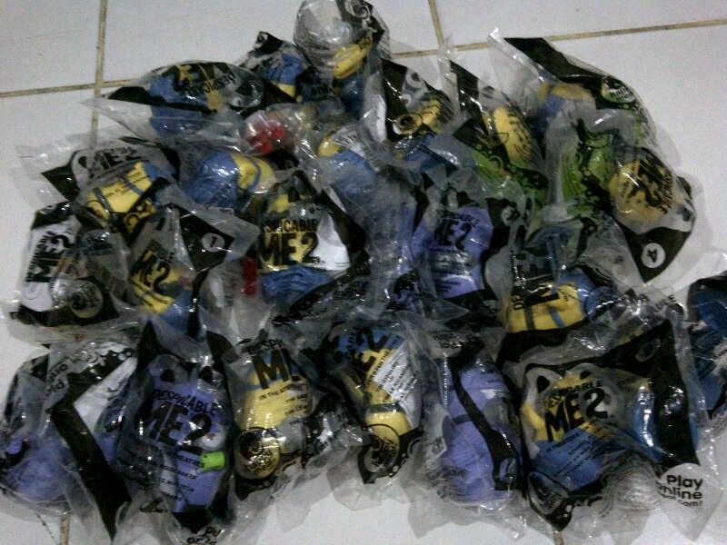 == WTS MINION HAPPY MEAL McD USA Version LIMITED !! ==