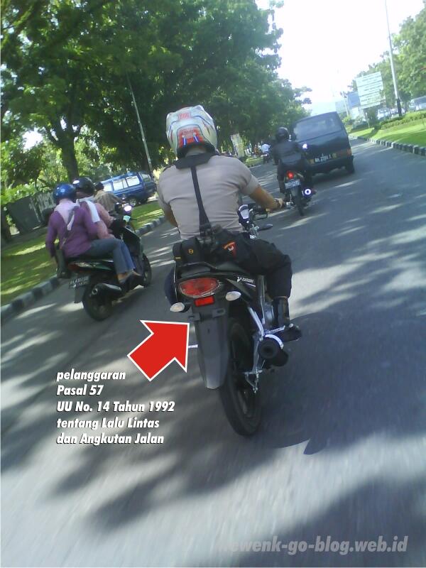 10 Aksi Polantas Menolong Pengguna Jalan