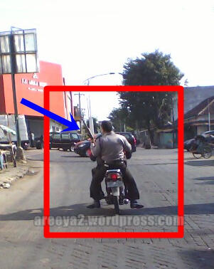 10 Aksi Polantas Menolong Pengguna Jalan