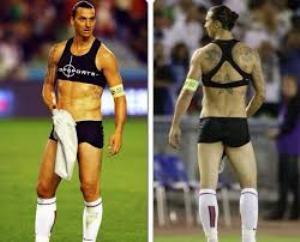 Kalah Dari Madrid, Ibra Pakai Bikini